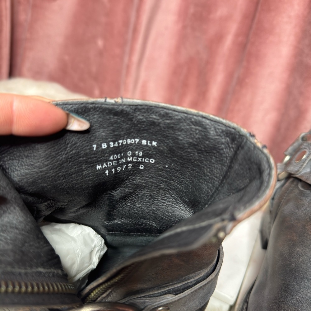 Frye Conway Moto boot. Size 7B - Picture 3 of 9